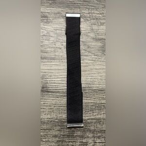 Whoop 4.0 luxeknit band strap with platinum hardware